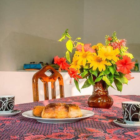 Surfing Guest House มาตารา ภายนอก รูปภาพ